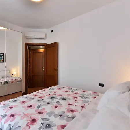 Pontaccio22 Apartment- Brera Centro Storico Apartament Mediolan